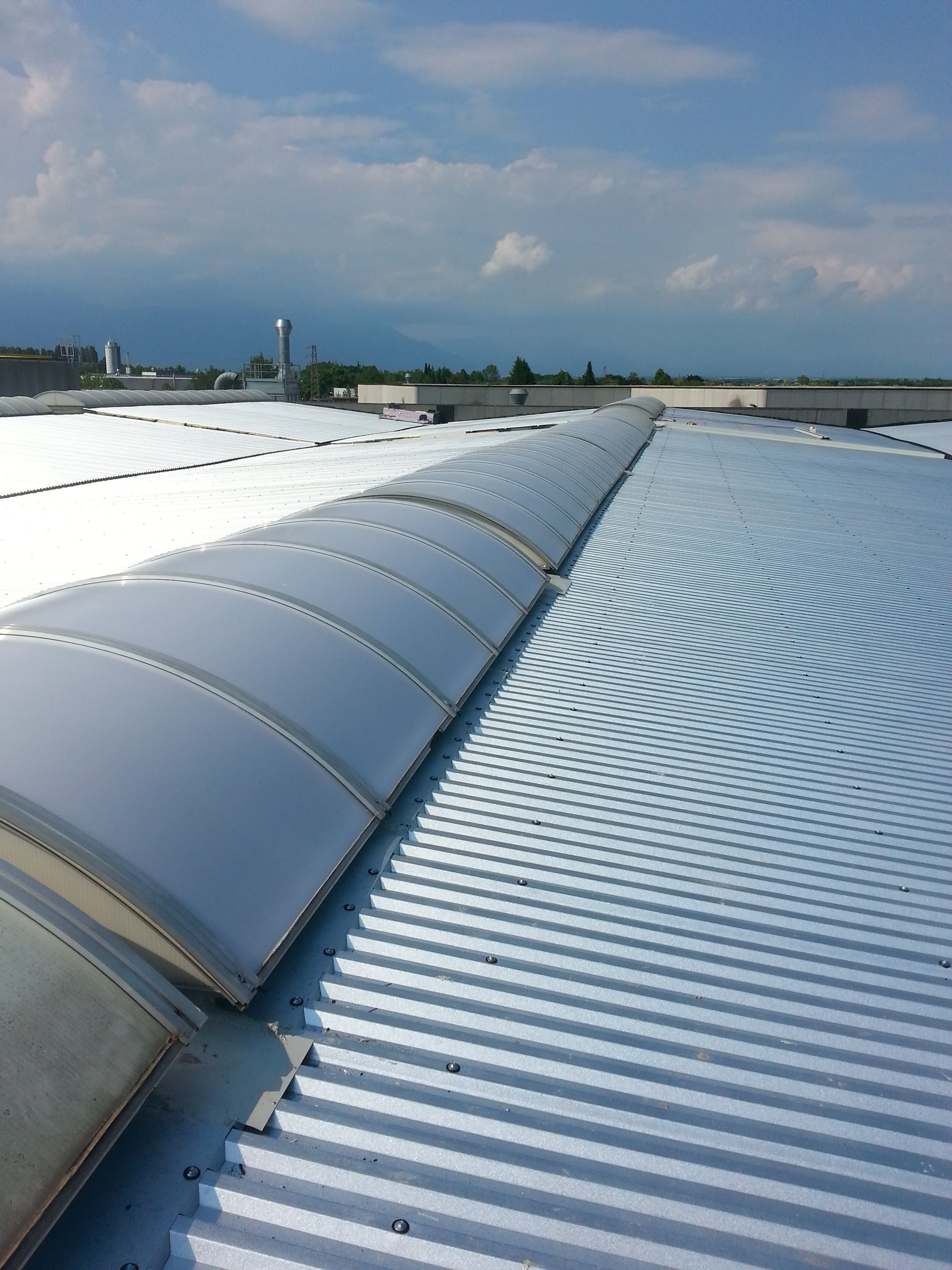 coperture metalliche coibentate isolamento termico