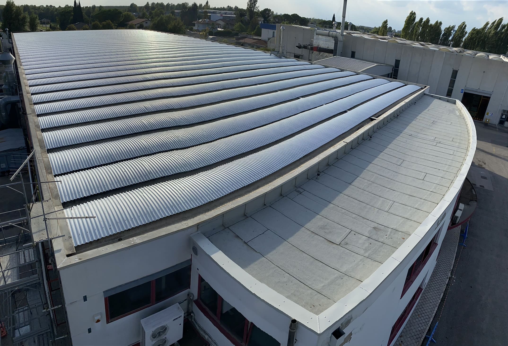 tetti metallici industriali lunga durata